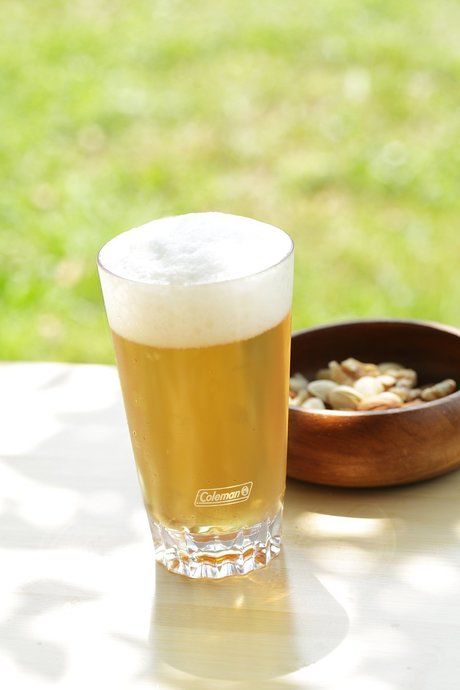 グラスに注がれたビール