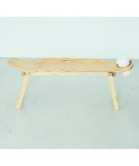 LEEPSAW SKATE WINGTABLEのテーブル