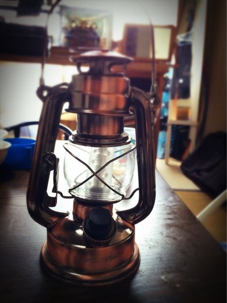 電池式のLEDランタン