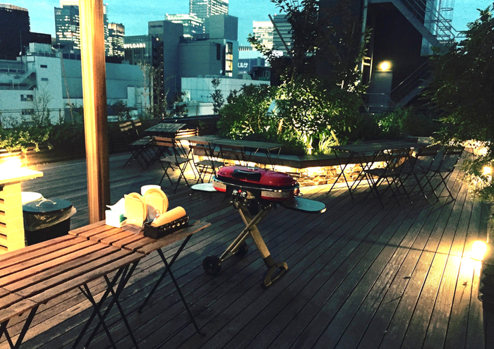 ライトアップされたREAL BBQ PARK