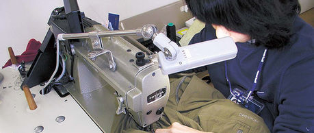 モンベルの製品の製造の様子