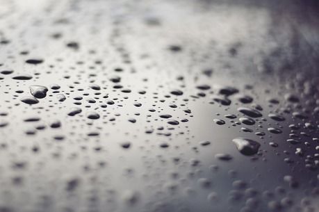 水滴をはじく生地