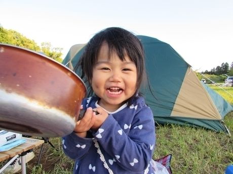 お鍋を持った子供