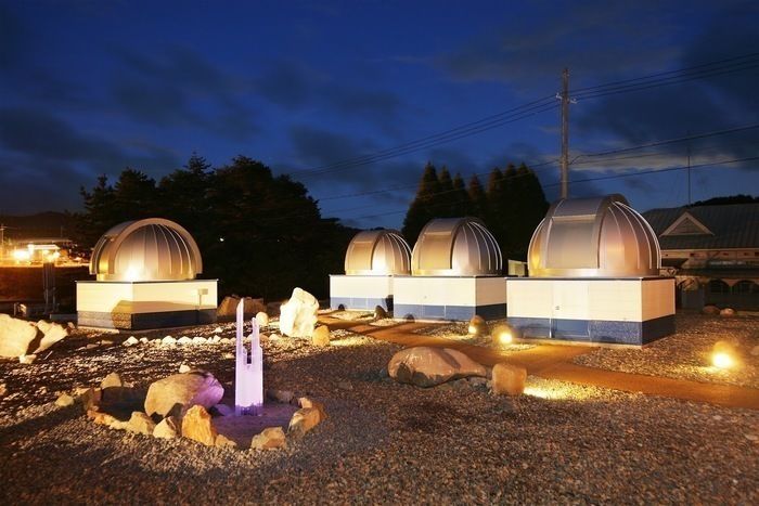 るり渓のグランピングスポット「GRAX」の遊星館の天体観測ドーム