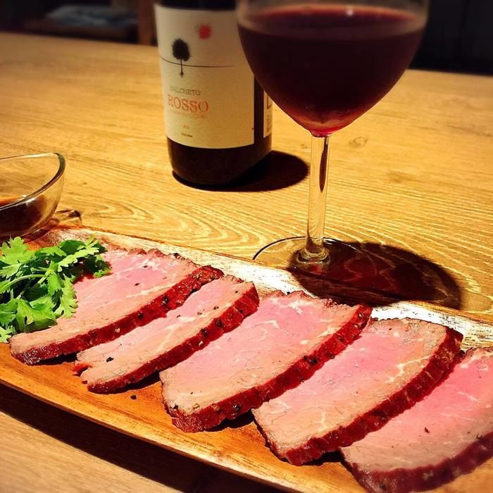 原宿Hutteで食べることのできる肉料理