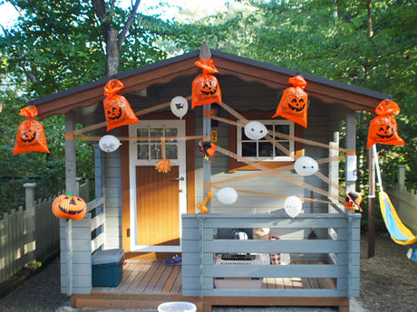 ビニール袋を使ったハロウィン仕様のコテージ