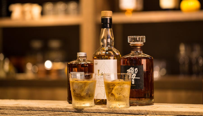 「cafe&ber OKIBI」の日本酒とワイン