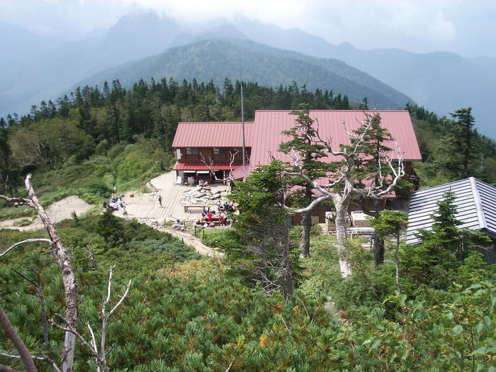 上空から見た山小屋