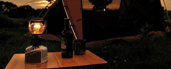 スノーピークのランタンと夕日