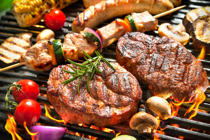 バーベキューグリルとお肉