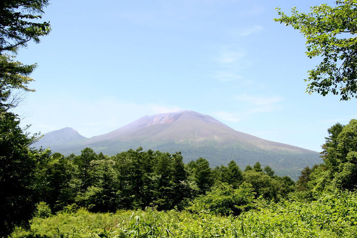 北軽井沢スウィートグラスから目の前で見る事が出来る浅間山の景色