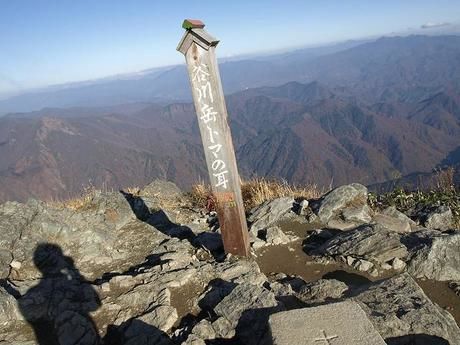 谷川岳のトマノ耳からの景色