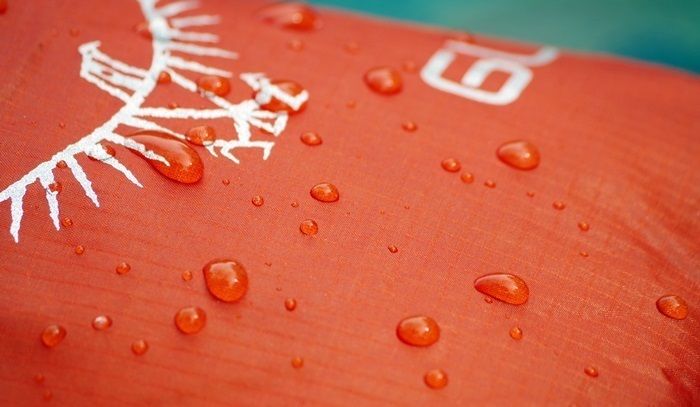防水タイプのスタッフバッグ
