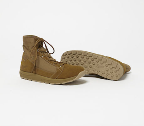hobo×DANNERのコラボブーツ、TACHYON 6” Lightweight Boots by DANNER
