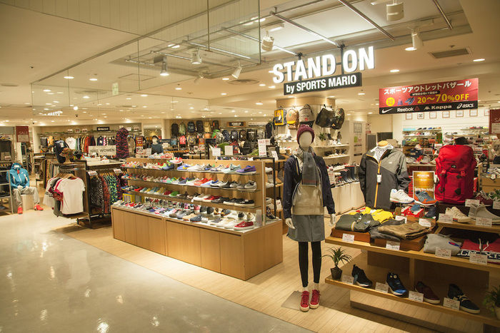 STAND ON by SPORTS MARIO 池袋マルイ店の外観