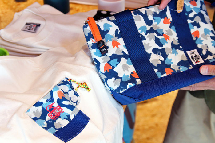 チャムスのTシャツとバッグ