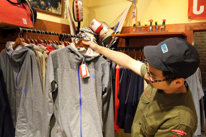 チャムスのTeeshell Mountain Jacket