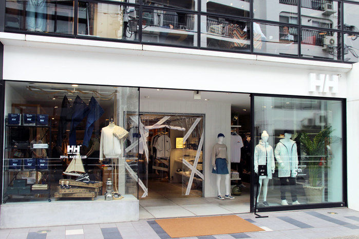 ヘリーハンセン原宿店の外観