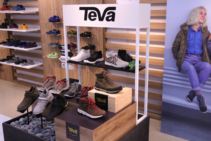 Tevaの2017年秋冬新作の展示会