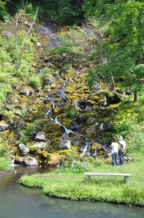 湯の滝の様子