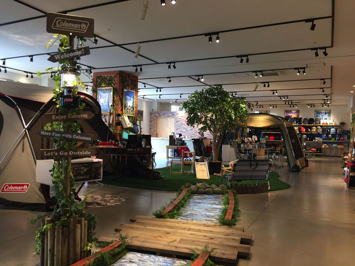 広島T-SITEショップの店内