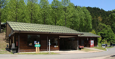 湯の原温泉オートキャンプ場の管理棟