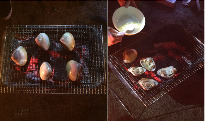 潮干狩りで採れた貝を焼いている様子