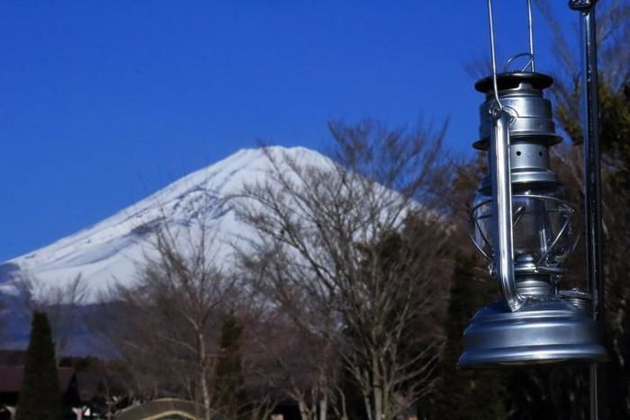 富士山とハリケーンランタン