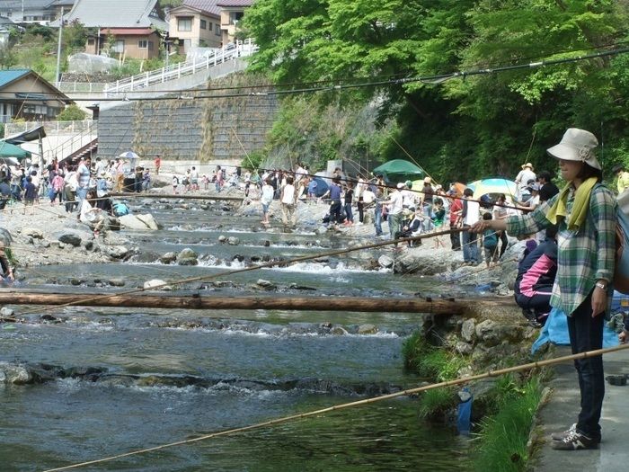大丹波川国際虹ます釣場