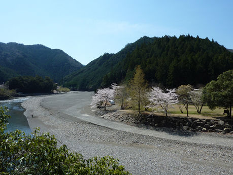 川湯野営場 木魂の里