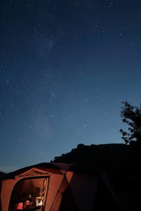 無印良品津南キャンプ場のキャンプサイトから見える星空