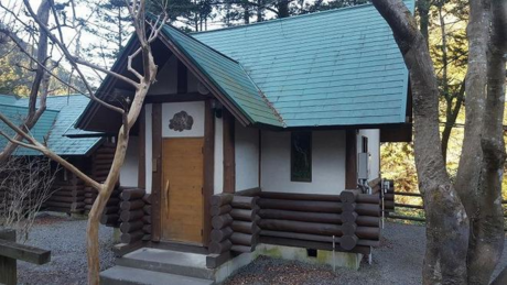 コテージ森林村のコテージの正面写真