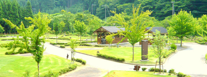 滝と渓流の高山キャンプ場