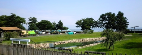 マイアミ浜オートキャンプ場 琵琶湖を臨む風景