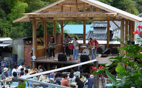 花はなの里オートキャンプ場のライブイベント