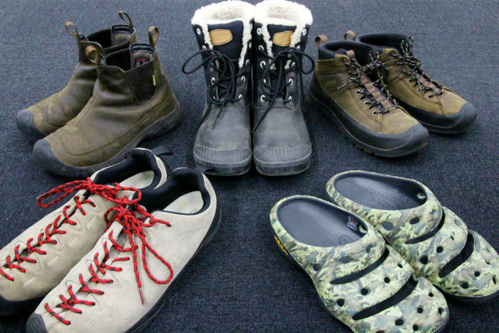 様々なKEENのフットウェア