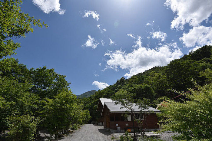 青空が広がるForesters Village kobitto