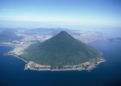 開聞岳の上空からの風景