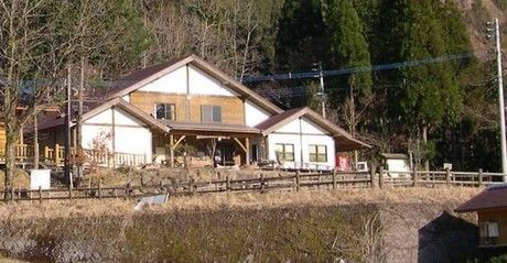 国定公園市房山キャンプ場の施設