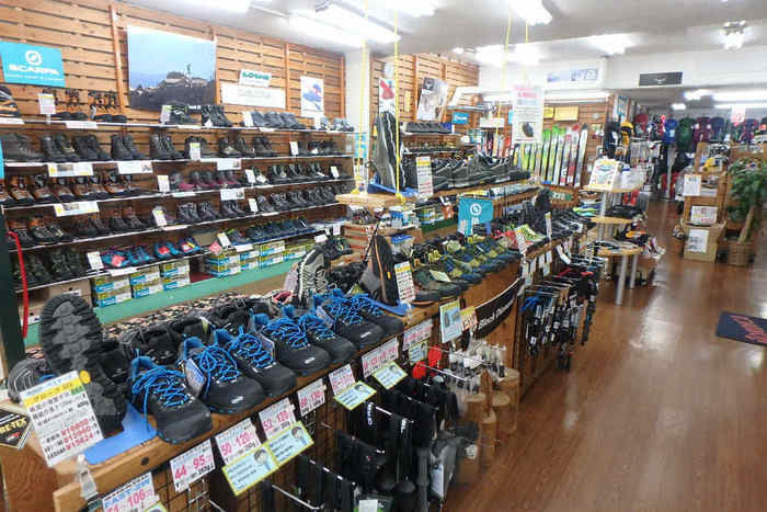 ヨシミスポーツの店内の様子