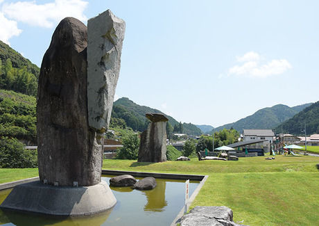 かわうそ自然公園のオブジェ
