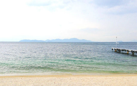 琵琶湖の白い砂浜