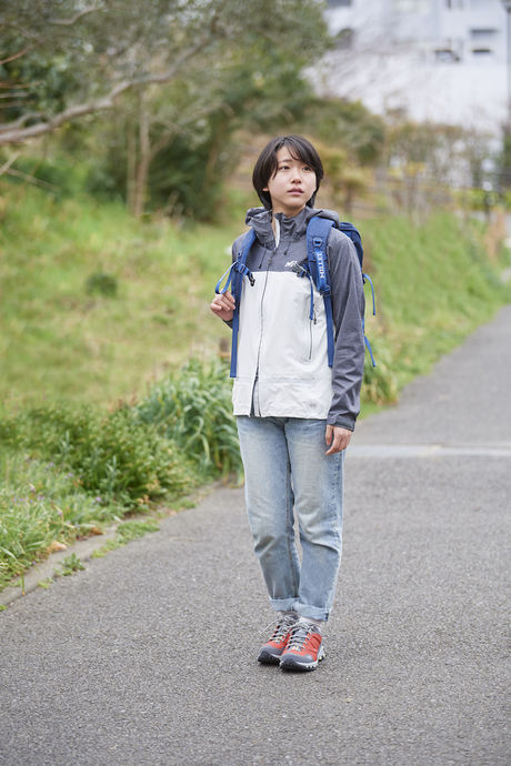 ミレーのジャケットを着た女性