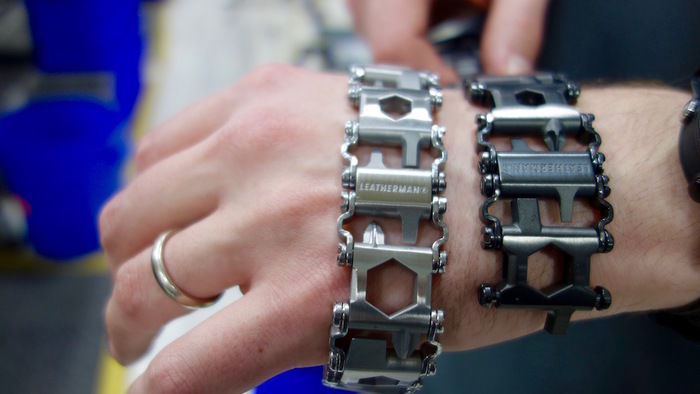 ブレスレット式のマルチツール「トレッド」