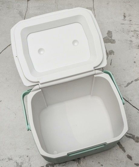 コールマンのクーラーボックスの中の様子