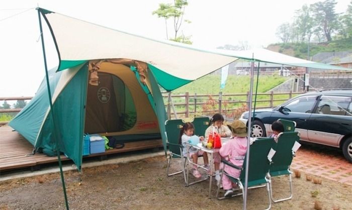 霧の高原オートキャンプでのキャンプの様子