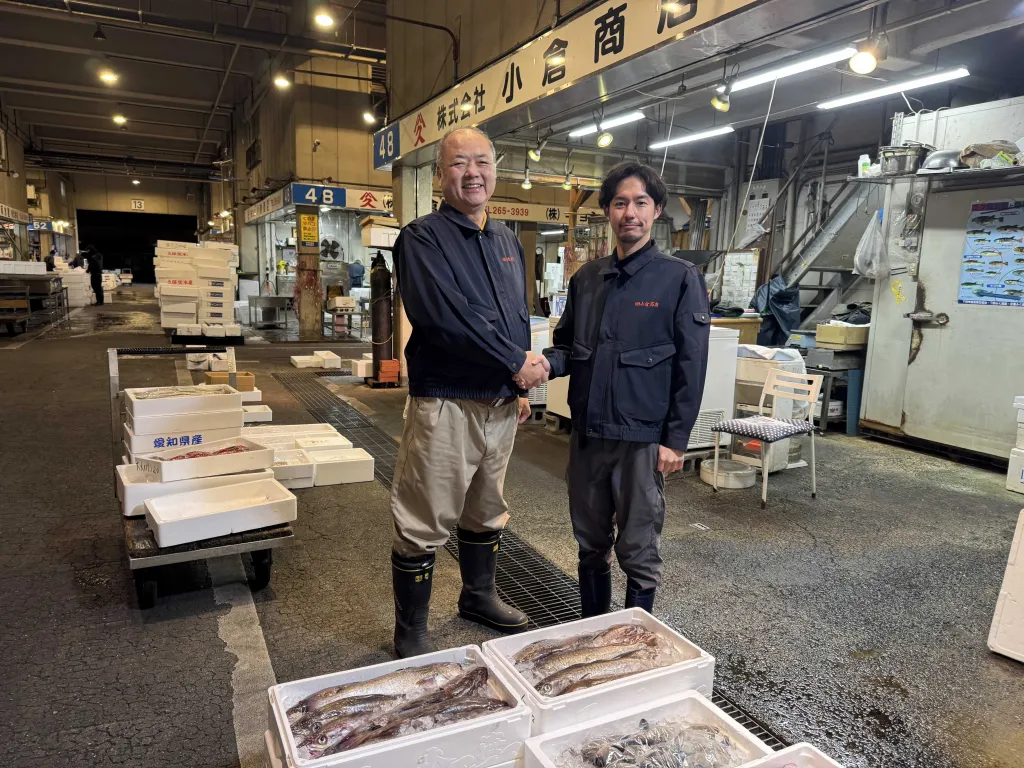 安定した高収入のキャリアがあった35歳の若者が、なぜあえて市場の仲卸業を選んだのか？