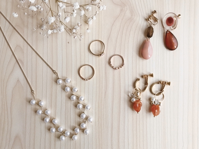 アクセサリのECショップの譲渡