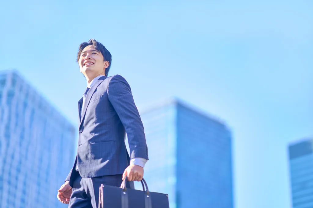 サラリーマンが会社を買うには？個人M&Aのやり方・流れ・リスクをプロが徹底解説