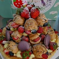 私藏部曲 - 草莓泡芙塔(10吋)(冬天限定)